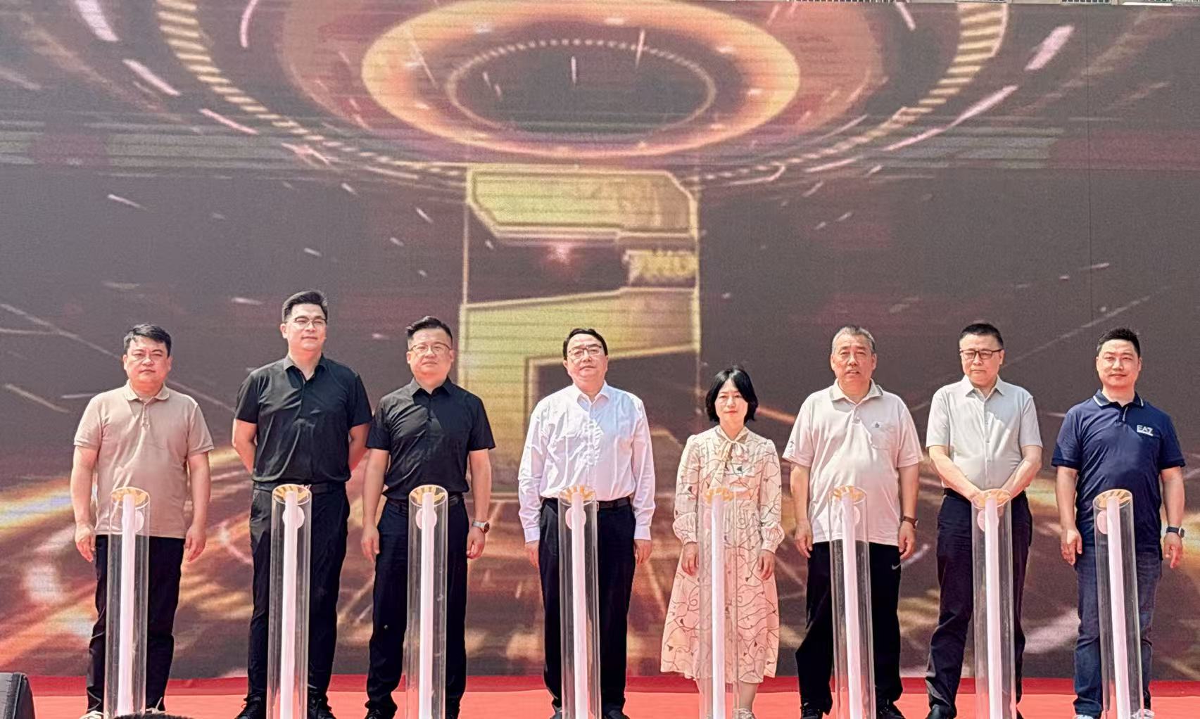 耀启鸿城，焕新开街！双良鸿城壹号广场盛大开业！